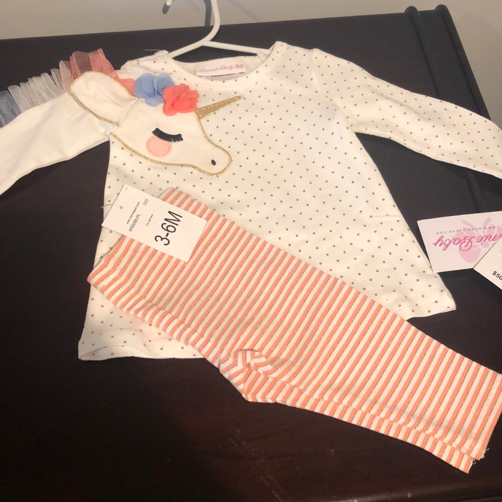 NWT Two-Piece Unicorn Set 3-6 Months